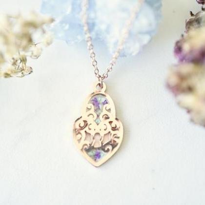 Real Pressed Flowers In Resin, Rose Gold Necklace..