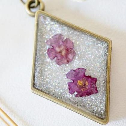 Real Pressed Flowers In Resin, Bronze Necklace In..