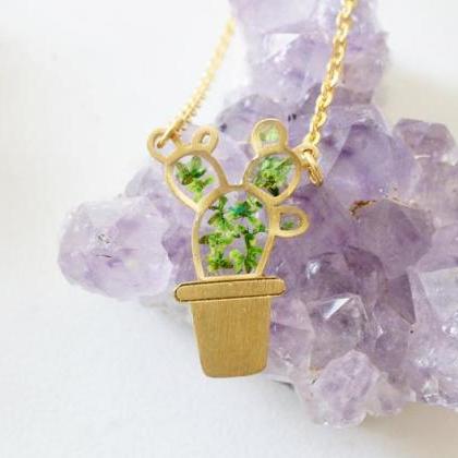 Real Pressed Flowers Necklace, Gold..