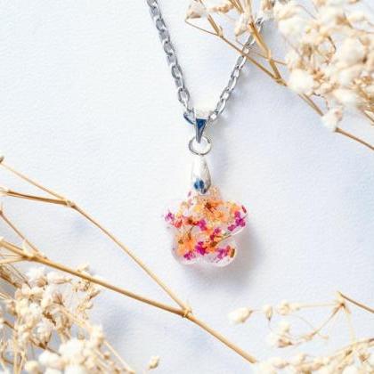 Real Pressed Flowers In Moon Resin Necklace In..