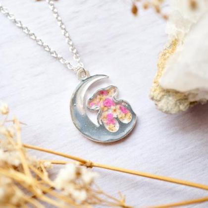 Real Pressed Flowers in Resin, Silv..